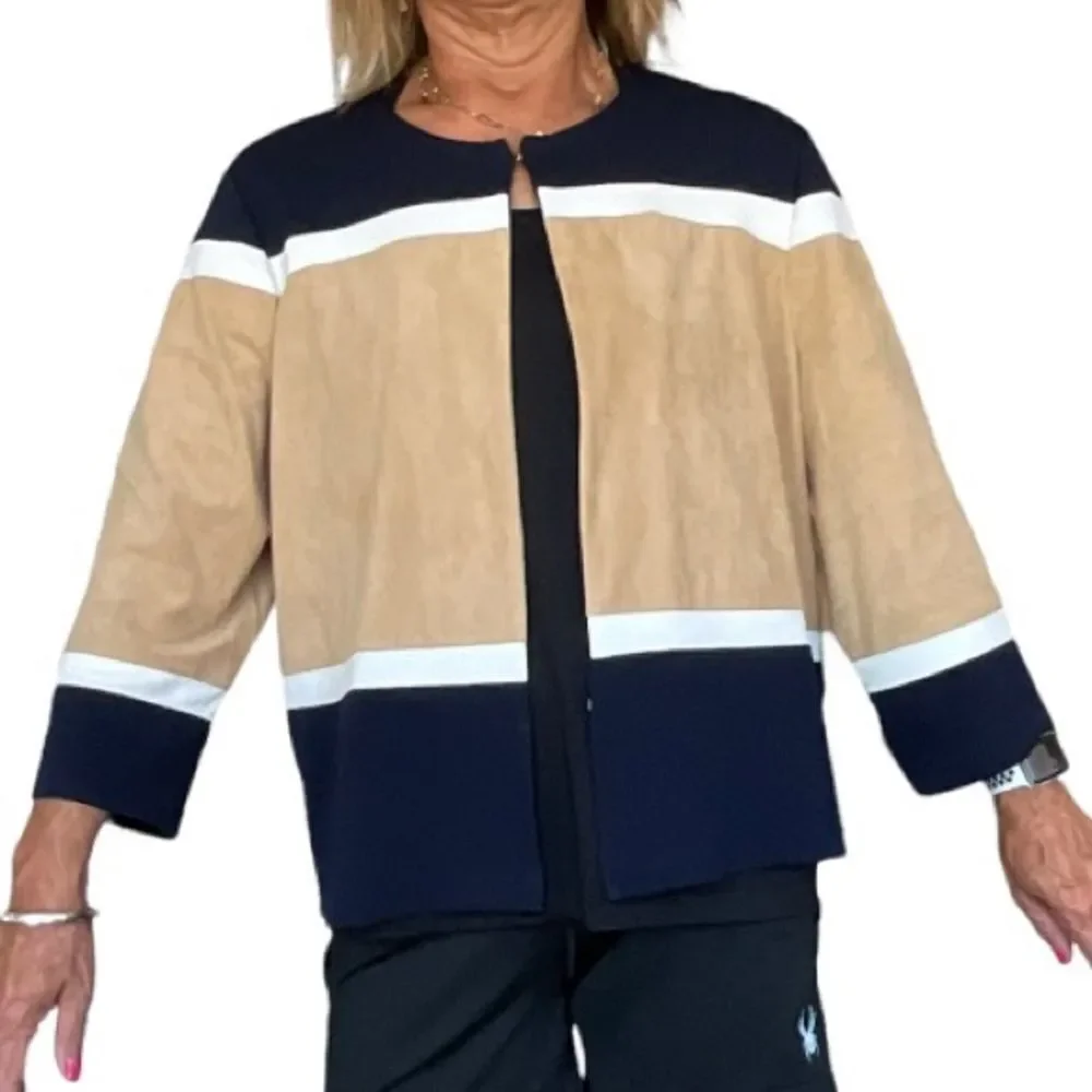 CHICO’S TRAVELERS CROP JACKET‎